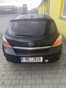 Opel Astra H 1.7 CDTI 2004 - 4
