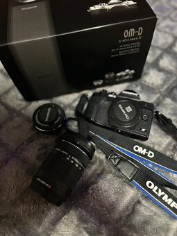 Olympus OM-D E-M10 Mark IV - komplet - 4