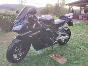 Honda CBR 1000RR - 4