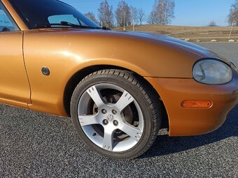 Mazda MX-5 NB - 4