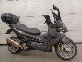 Gilera Nexus 500 - 4