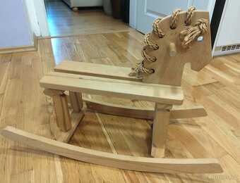 Dřevěný houpací koník - 4