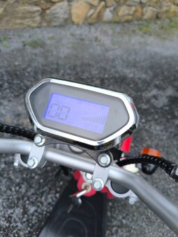 Elektrický moped - 4