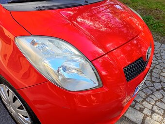 Toyota Yaris  1.3i - 4