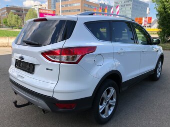 Ford Kuga 1.5 110 kw Bnzin, Titanium, hrezká, plný servis - 4