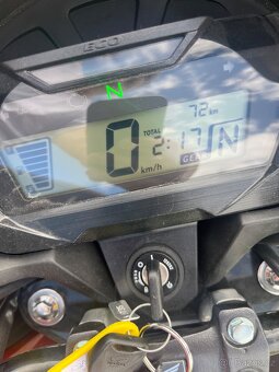 HONDA CB 125 F - 4