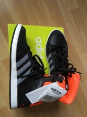 Nove kotnickove boty zn.Adidas vel.38,5 - 4