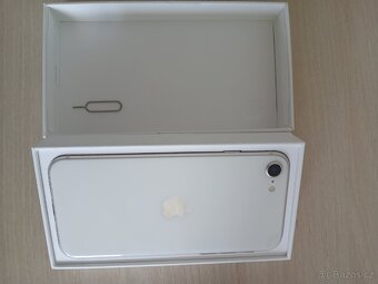 iPhone - 4