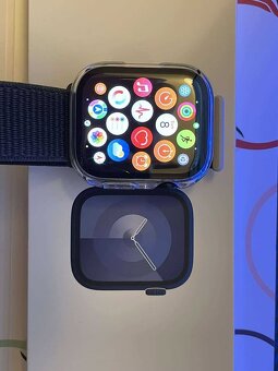 Apple Watch series 9 - 4