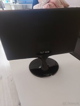 Samsung 24 - 4