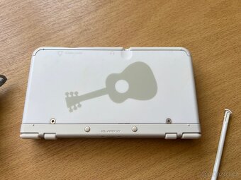 New Nintendo 3DS – bílý, CFW, hry, nabíječka, stylus - 4