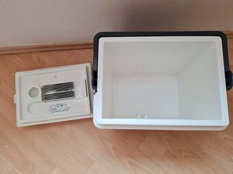 auto box / lednice - 4