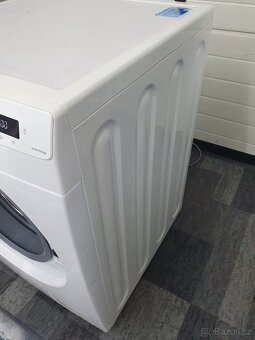 Kombinace pračka se sušičkou Samsung WD90T534ABW - 4