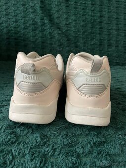 Dívčí tenisky Bench top stav vel. 37 - 4