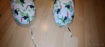 Kojici polstarek skvela vec kdyz dochazi sily pri kojeni - 4