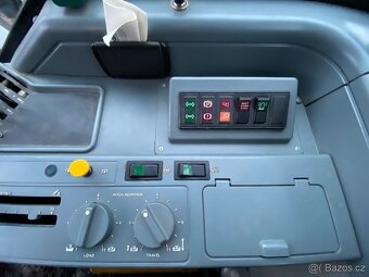 Case 7220 Magnum - 4