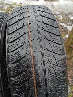 Zimní pneu 215/70/16 Nokian - 4