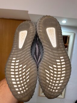 Prodám Yeezy Boost 350 Beluga v2 - 4