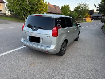 Peugeot 5008 1.6HDI 80kw 7 míst - 4