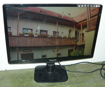 LCD monitor PHILIPS 22 palců, 1680x1050, DVI - 4
