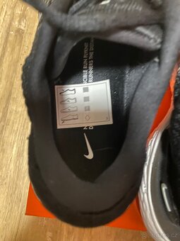 Běžecké boty Nike Invincible Run 2 - 4