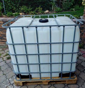 IBC barel na vodu, 1000 l, jako nový - 4