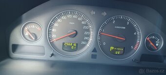 Volvo XC70 - 4