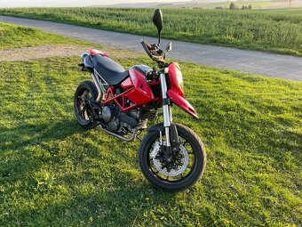 Ducati hypermotard 796 - 4