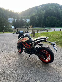 KTM Duke 390 - 4