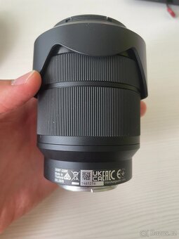 Objektiv Sony FE 28-70 mm f/3,5-5,6 OSS - 4