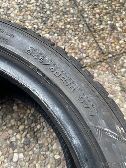 Zimní pneu 245/40/18 goodyear 6-6,5mm - 4