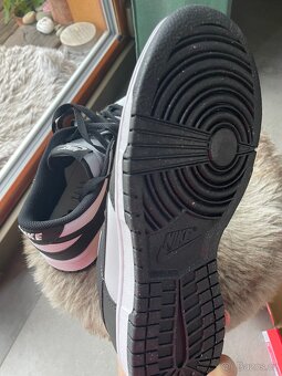 Nike Dunk Low vel. 40 - 4