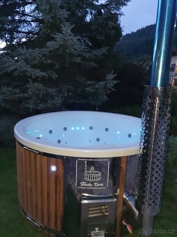 Kulatá akrylátová vířivka ECO PLUS - 4