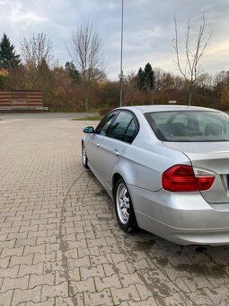BMW E90 318d - 4
