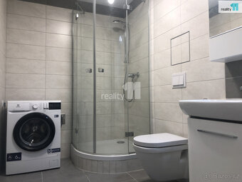 Pronájem byt 1+kk s lodžií, 50 m2,Plzeň, Kollárova ul. - 4