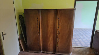 starožitný nábytek - skříň, skříňka, toaletka - 4