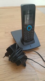 Bezdrátový telefon pro pevnou linku a VoIP (DECT) - 4
