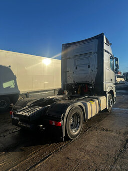 Tahač MB Actros - 4