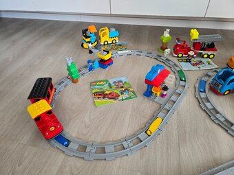 LEGO Duplo vláčky, auta atd. - 4