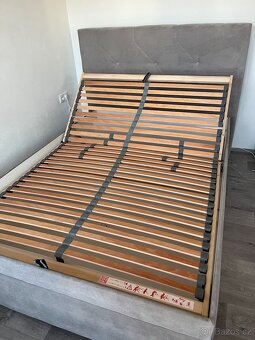 postel s uloznym prostorem 140x200 cm - 4