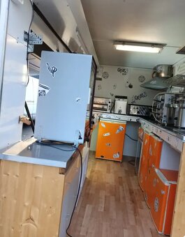 Pojízdné občerstvení Food Truck top stav Saris - 4