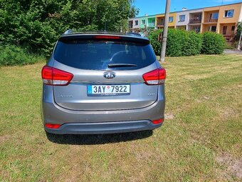 Kia Carens 1.7crdi 100kw nafta - 4