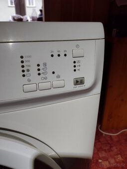 Pračka ELEKTROLUX plnění předem na 5kg - 4