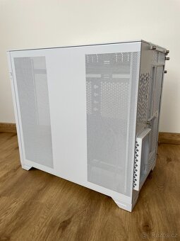 Lian-Li  O11 VISION White nová - 4