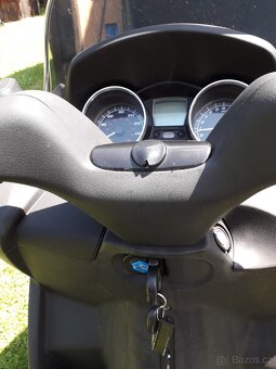 PIAGGIO MP3 250 - 4