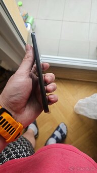 Samsung Galaxy S23 - 8/128GB - pěkný stav - 4