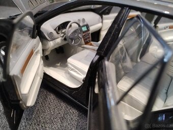 Mercedes Benz M class 1/18 - 4