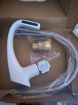 Nová dřezová baterie.(19cm) - 4