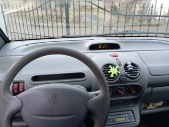 TWINGO - 4