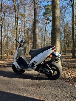 Malaguti F12 - 4
